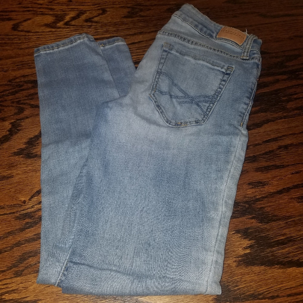 Junior Jean's